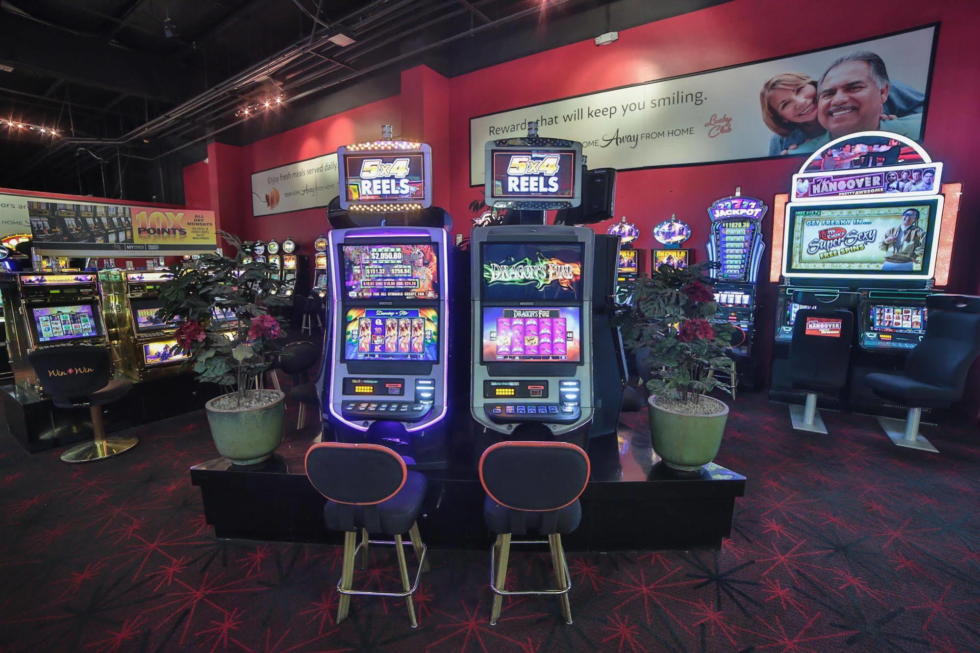 Lucky Club Casino & Hotel Las Vegas Exterior photo